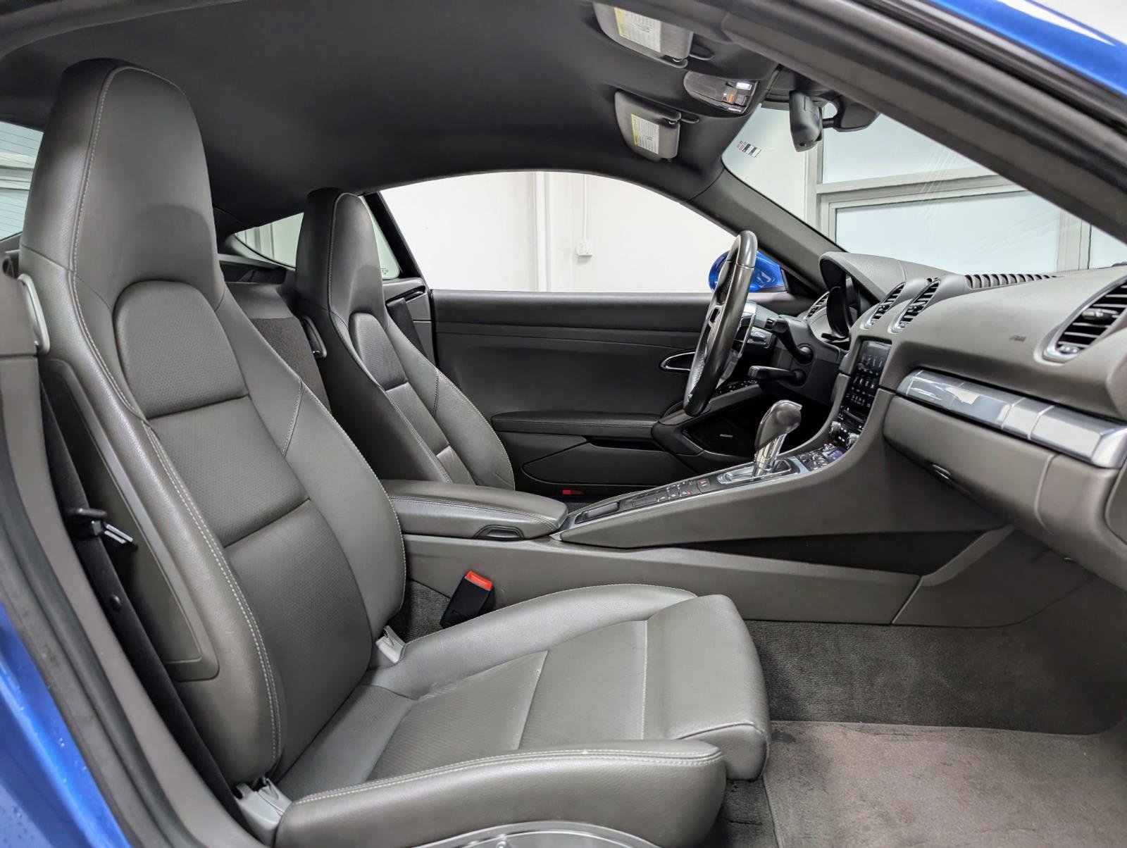 Used 2018 Porsche 718 Cayman S image 20