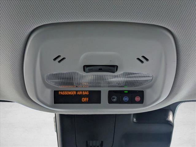 Used 2025 Chevrolet Trax LT FWD image 20