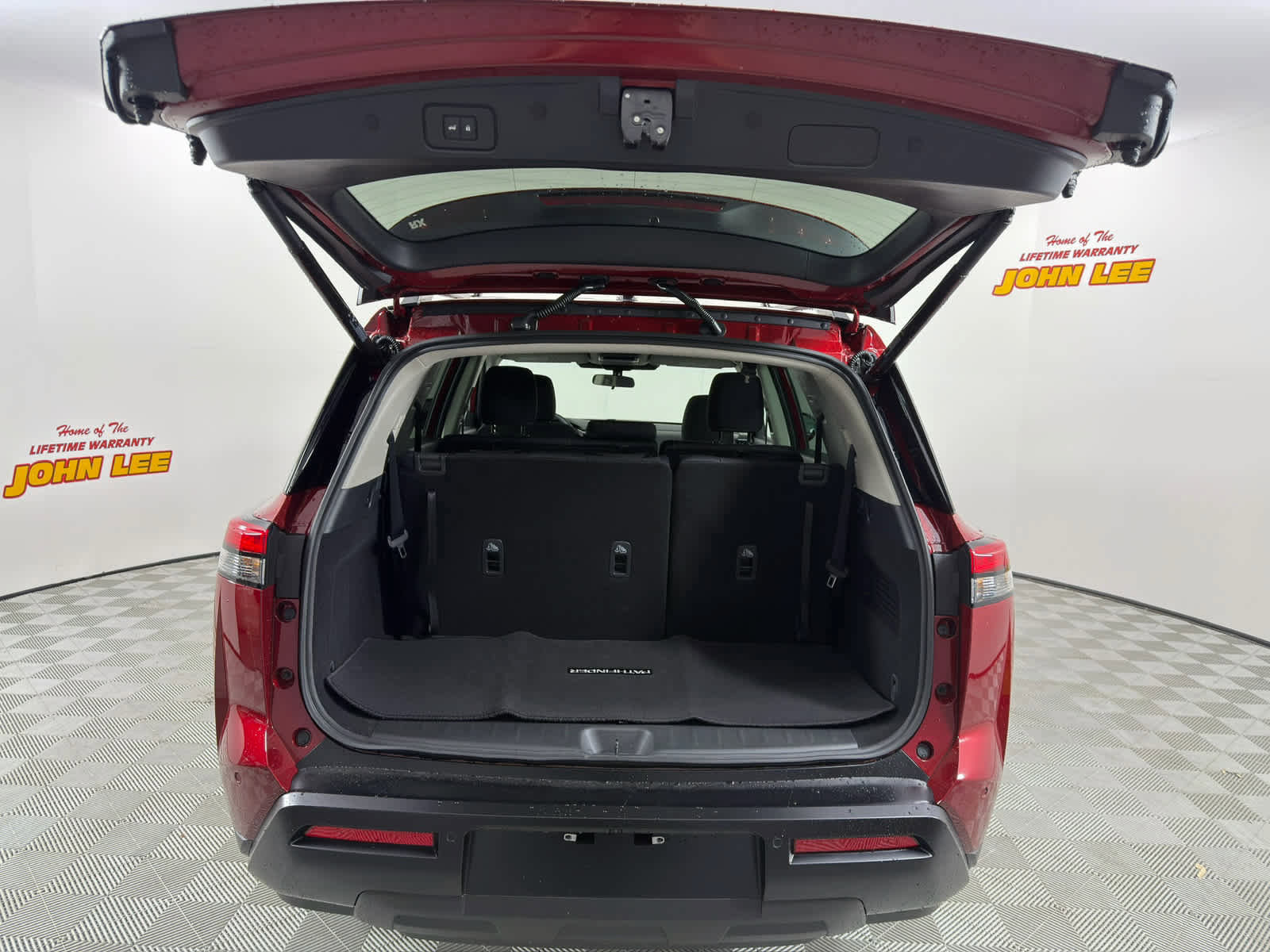 New 2026 Nissan Pathfinder SV image 5