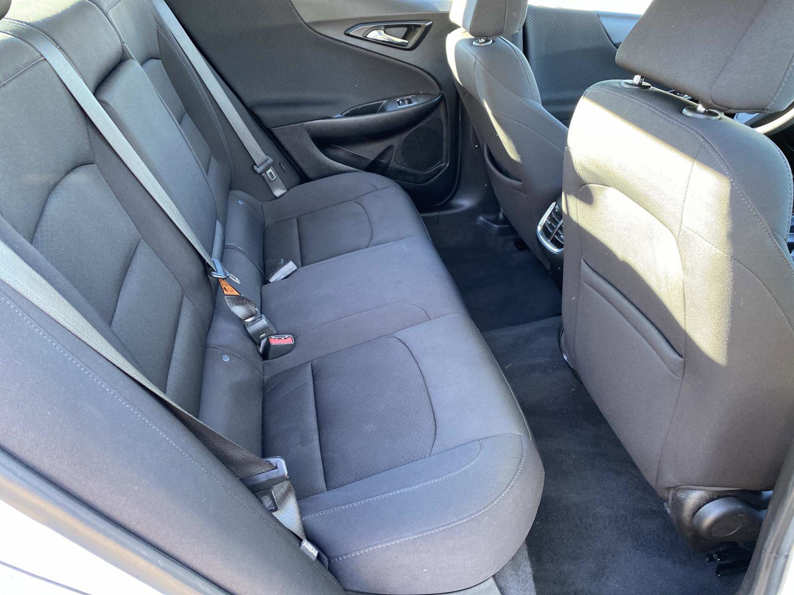 Used 2021 Chevrolet Malibu LT image 19