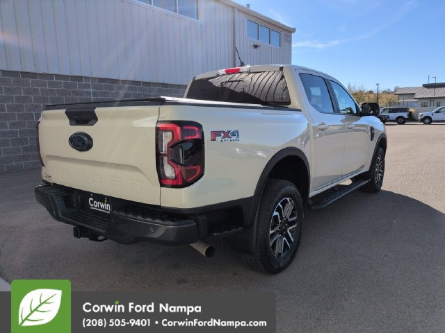 Used 2025 Ford Ranger Lariat w/ FX4 Off-Road Package AWD/4WD image 3