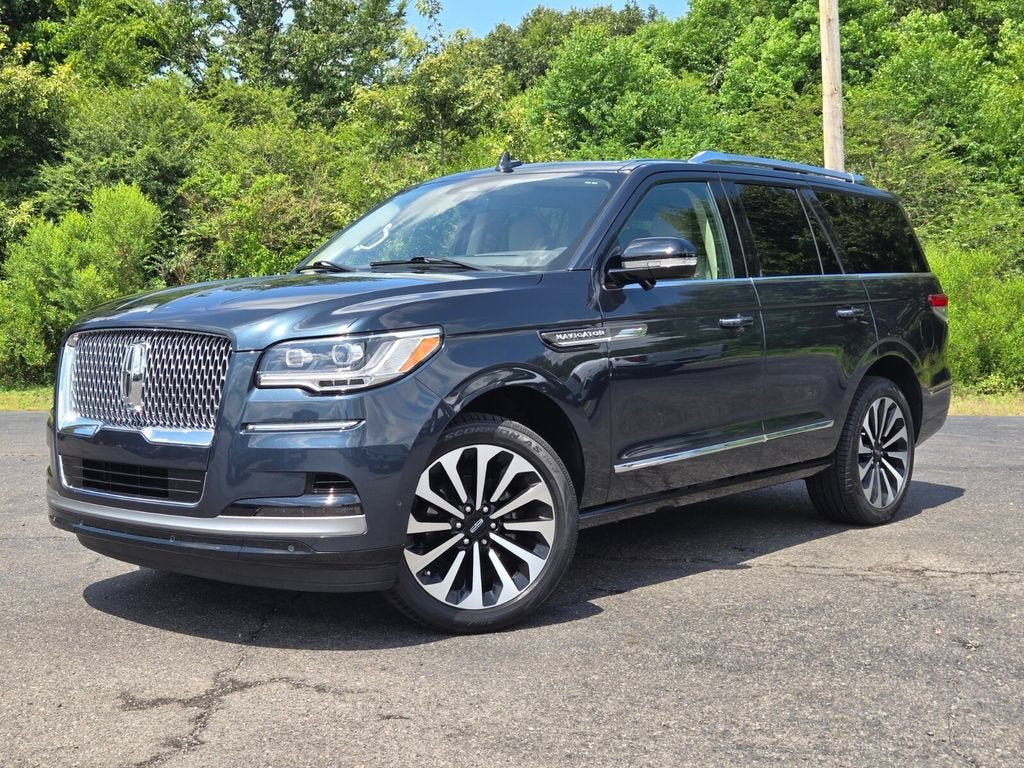Used 2024 Lincoln Navigator Reserve AWD/4WD image 24