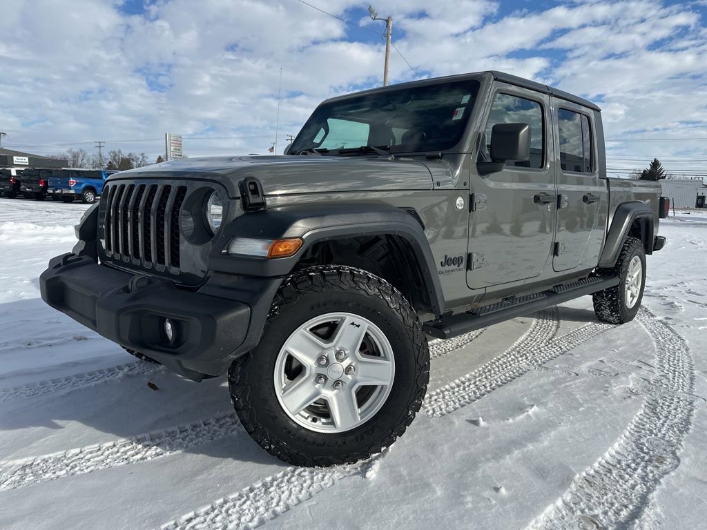 Used 2020 Jeep Gladiator Sport w/ Quick Order Package 24S image 11