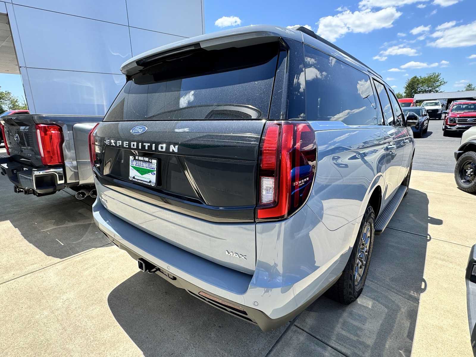 New 2026 Ford Expedition Max Active AWD/4WD image 3