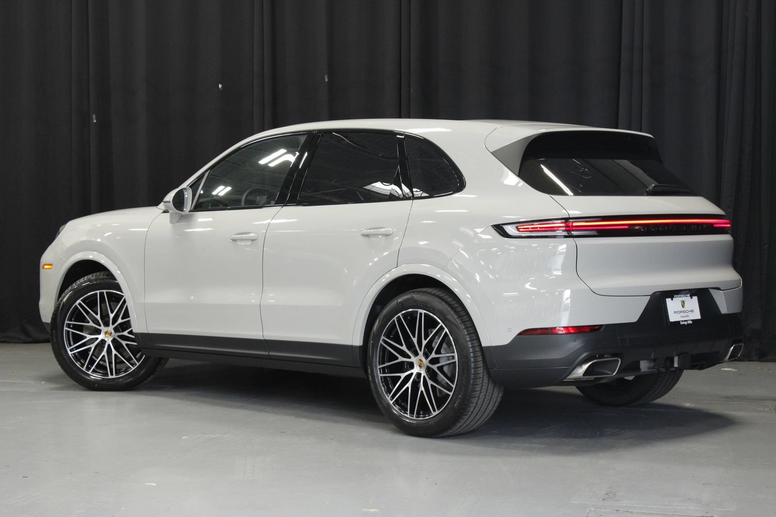 New 2026 Porsche Cayenne AWD/4WD image 3