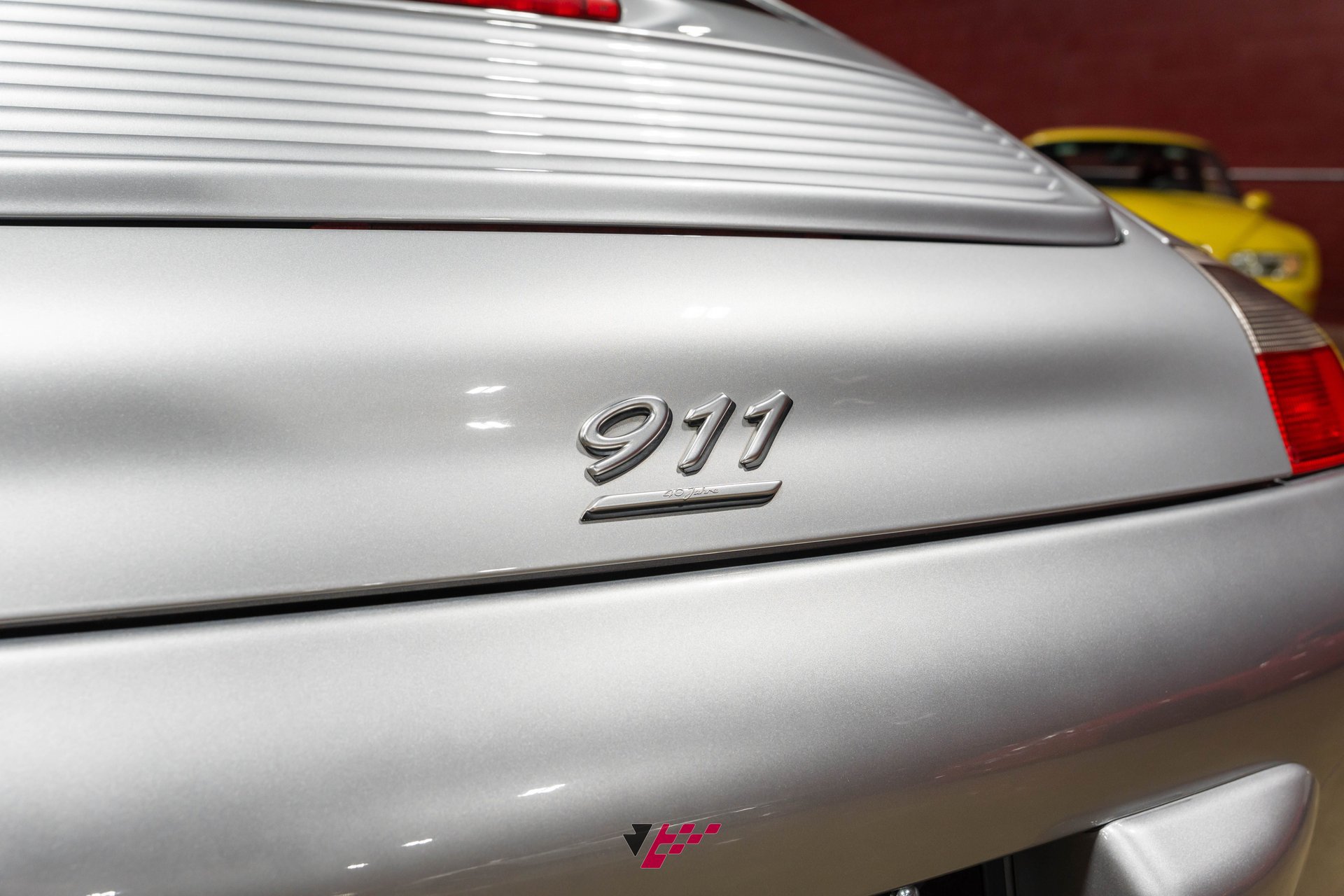 Used 2004 Porsche 911 40th Anniversary RWD image 17