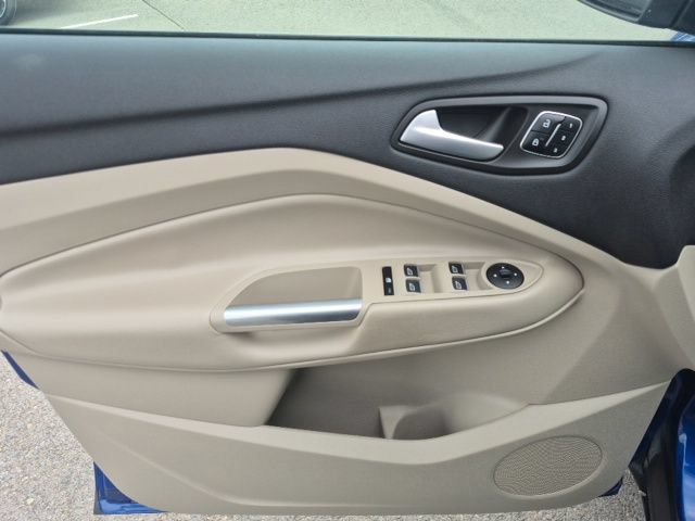 Used 2019 Ford Escape Titanium AWD/4WD image 10