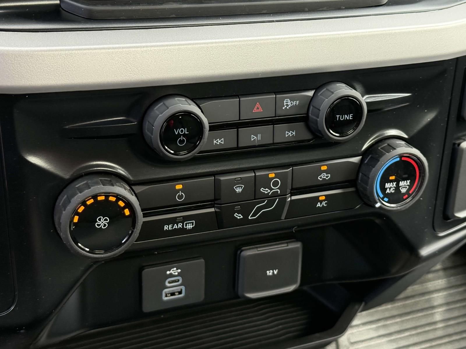 New 2025 Ford F450 XLT w/ XLT Value Package image 13