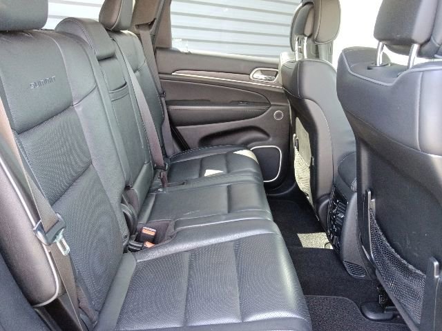 Used 2020 Jeep Grand Cherokee Summit AWD/4WD image 33