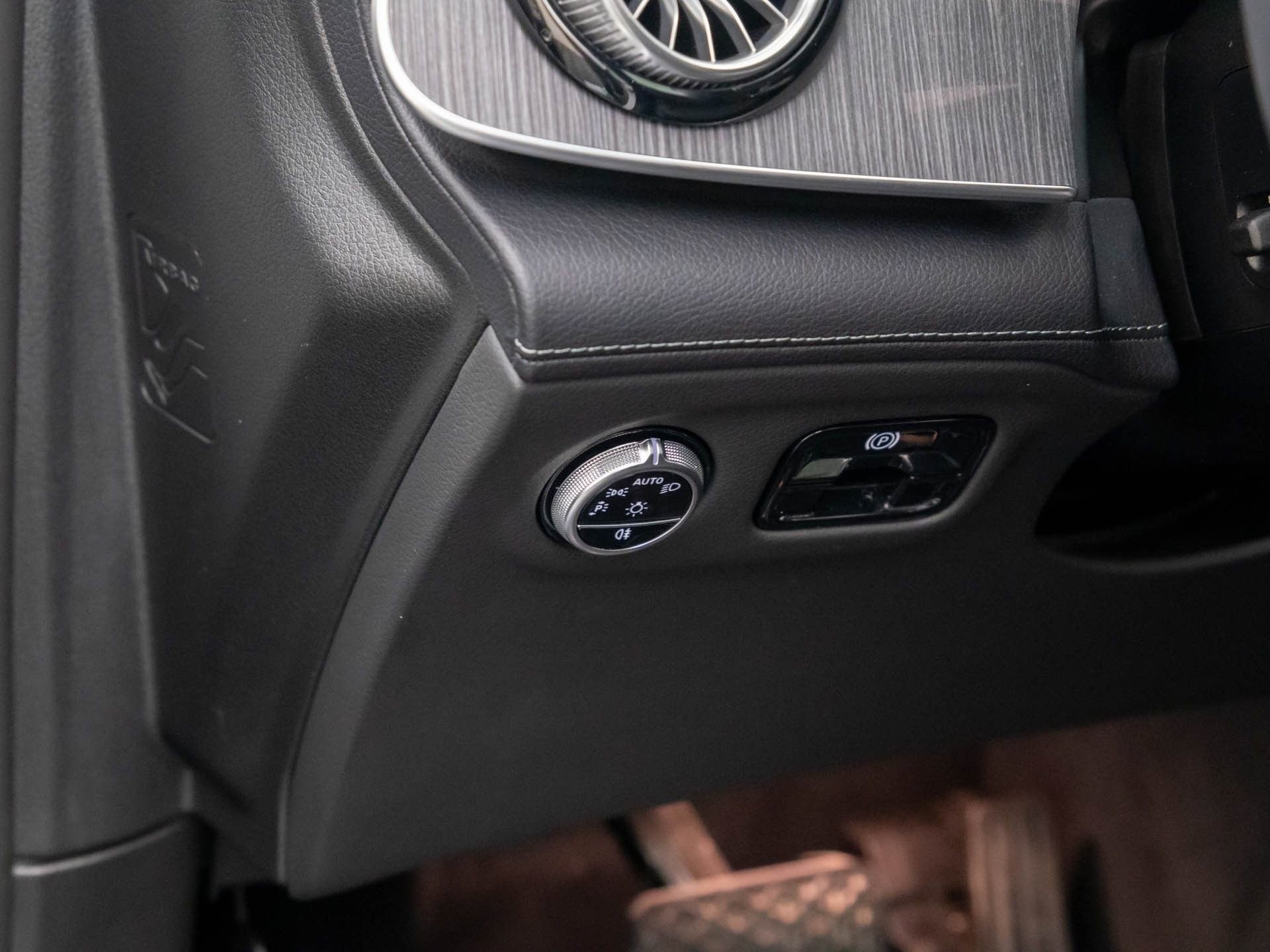 Certified 2024 Mercedes-Benz EQE 350+ 4MATIC SUV w/ Driver Assistance Package image 21