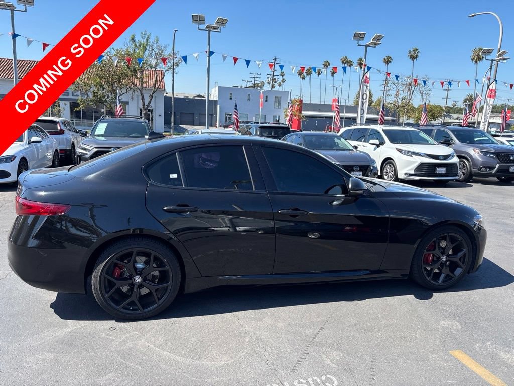 Used 2020 Alfa Romeo Giulia w/ Nero Edizione RWD image 7