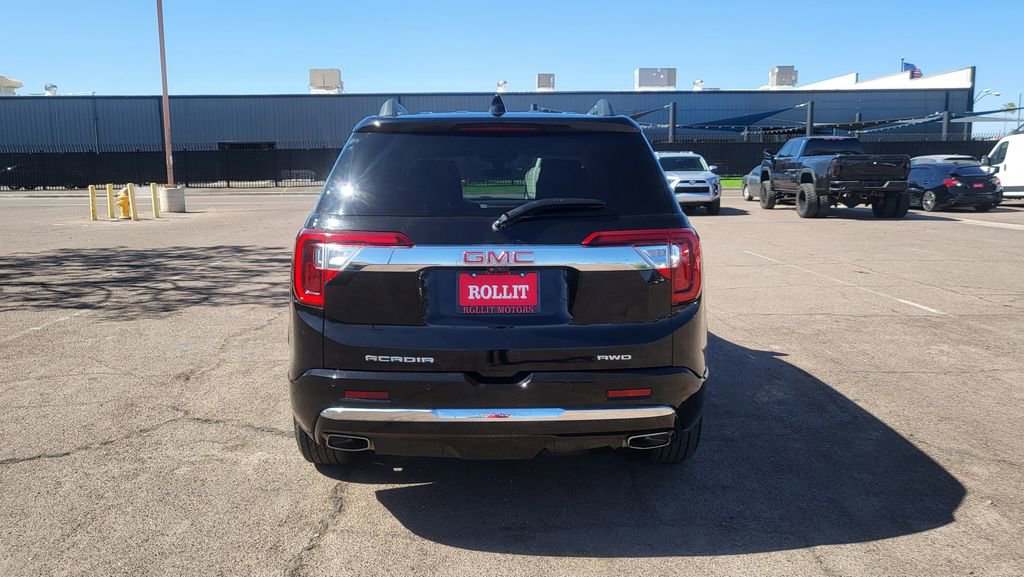 Used 2023 GMC Acadia Denali w/ Denali Ultimate Package AWD/4WD image 7