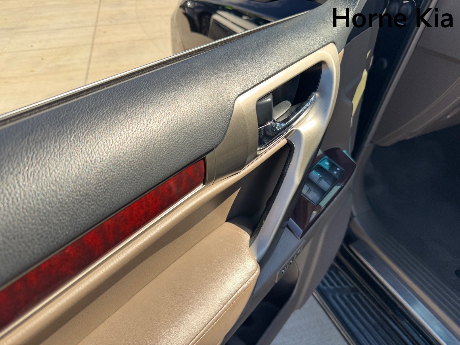 Used 2018 Lexus GX 460 Luxury AWD/4WD image 11