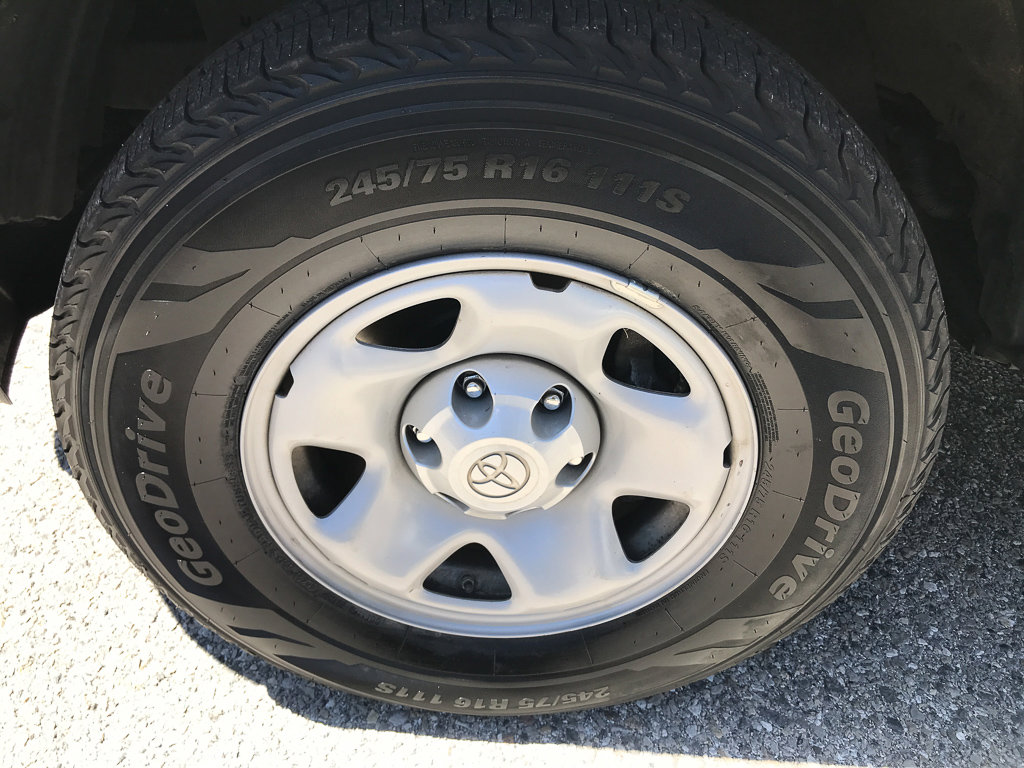 Certified 2023 Toyota Tacoma SR AWD/4WD image 15