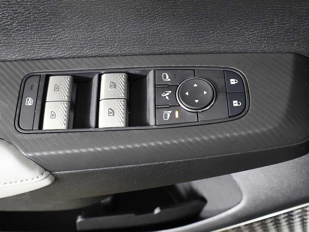 New 2026 Mitsubishi Outlander SE image 37