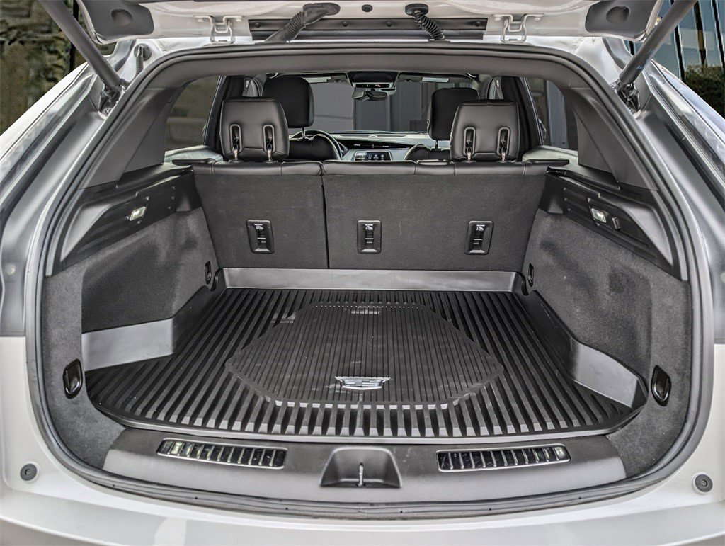 Certified 2021 Cadillac XT4 Sport w/ Cold Weather Package image 25