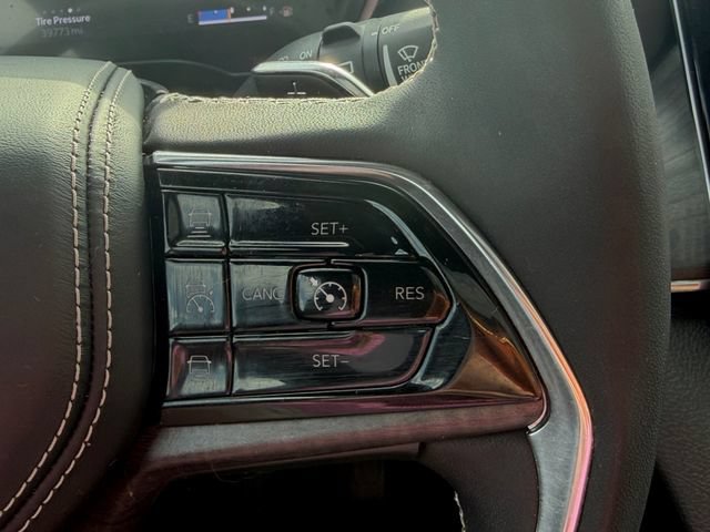 Used 2023 Jeep Grand Cherokee L Overland AWD/4WD image 16