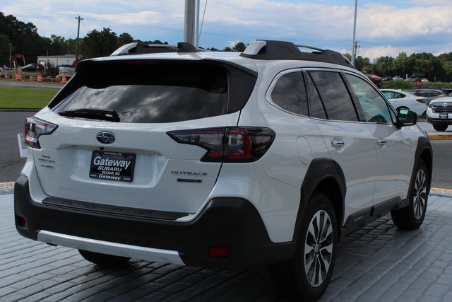 New 2025 Subaru Outback Touring image 3