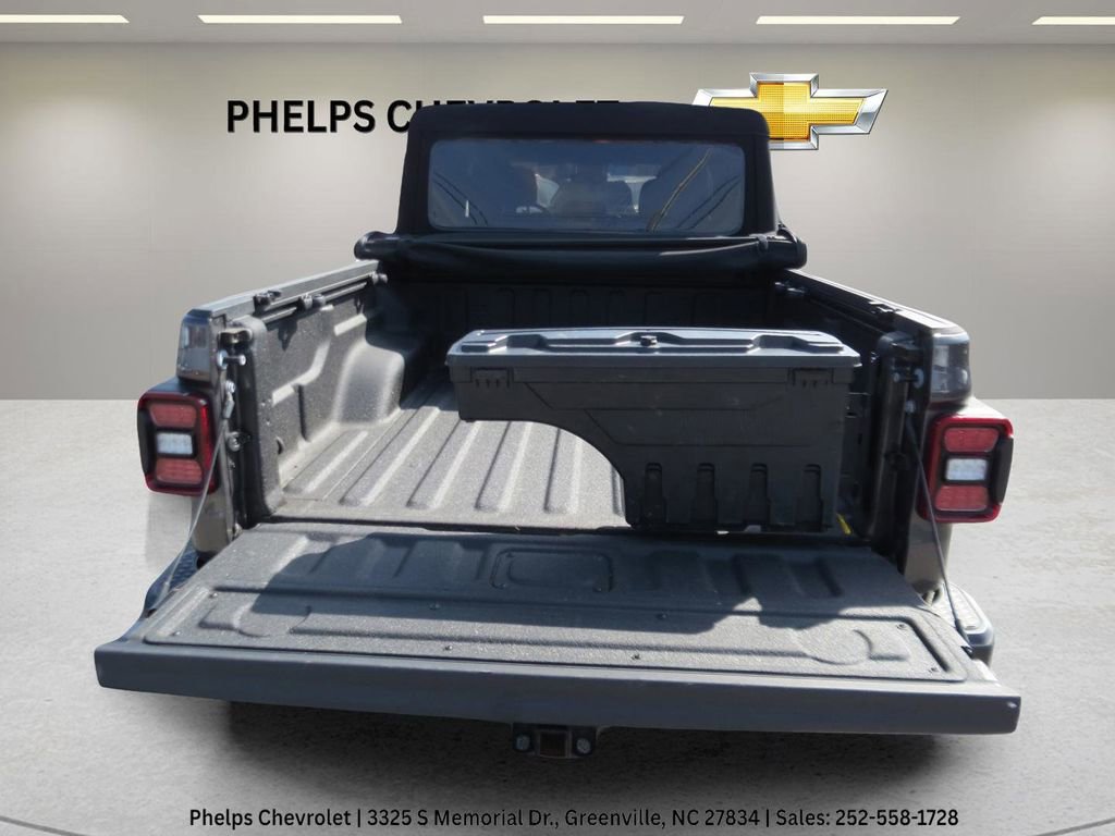 Used 2024 Jeep Gladiator Willys image 15