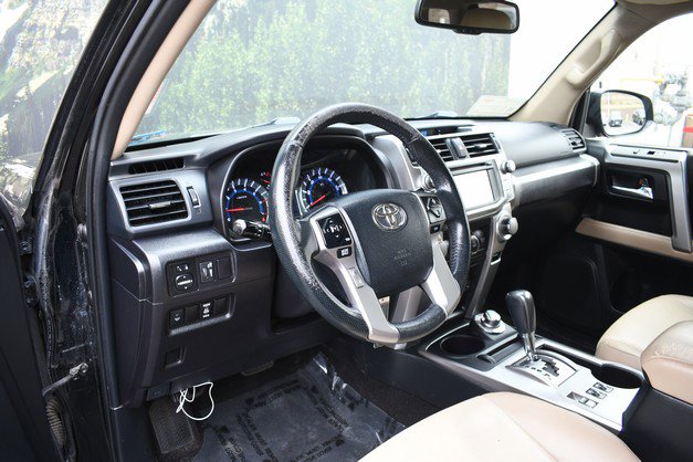 Used 2016 Toyota 4Runner SR5 Premium image 14