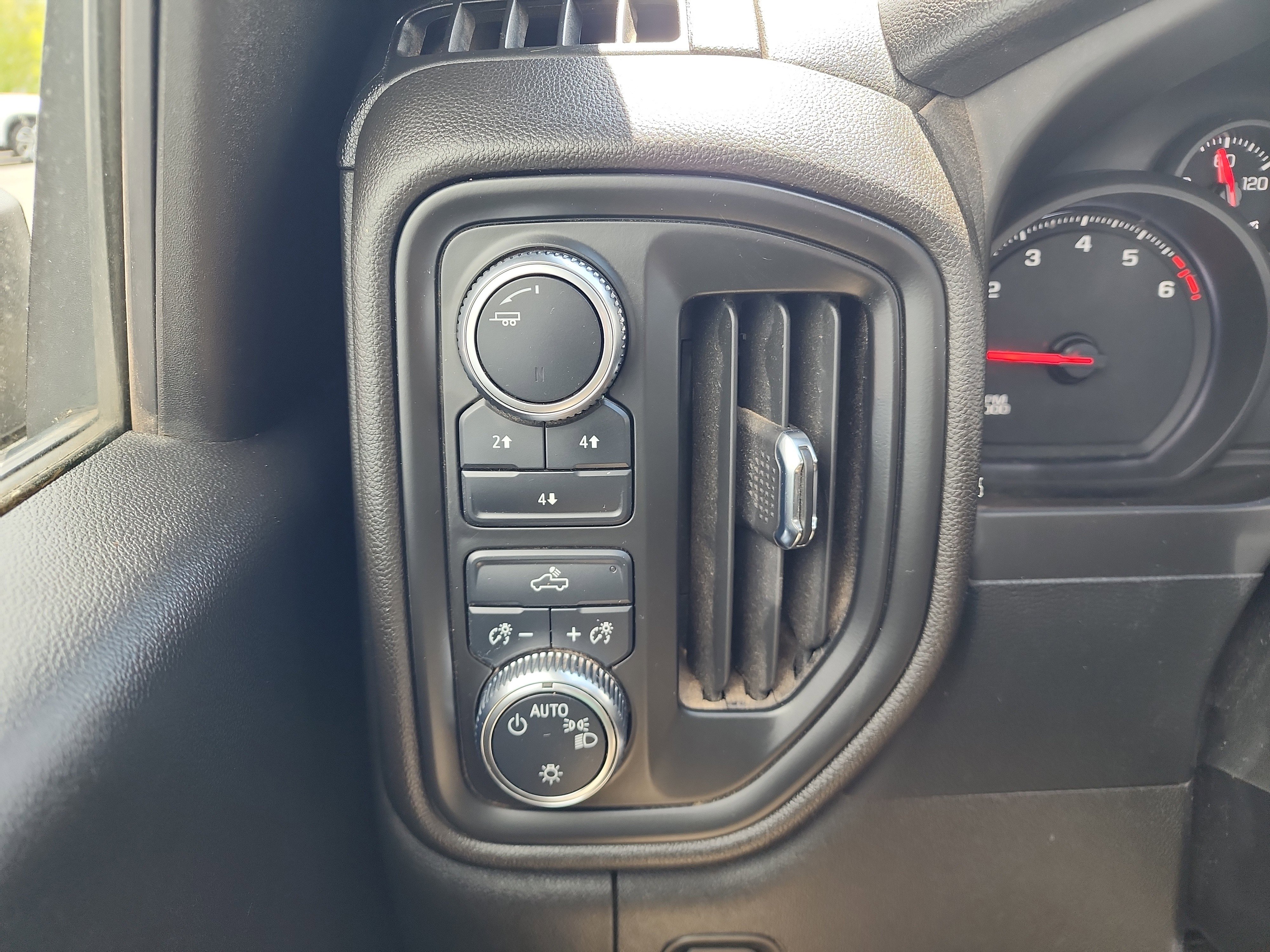 Used 2023 GMC Sierra 3500 Pro AWD/4WD image 18