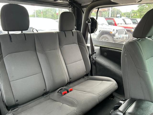 Used 2022 Jeep Wrangler Sport AWD/4WD image 25