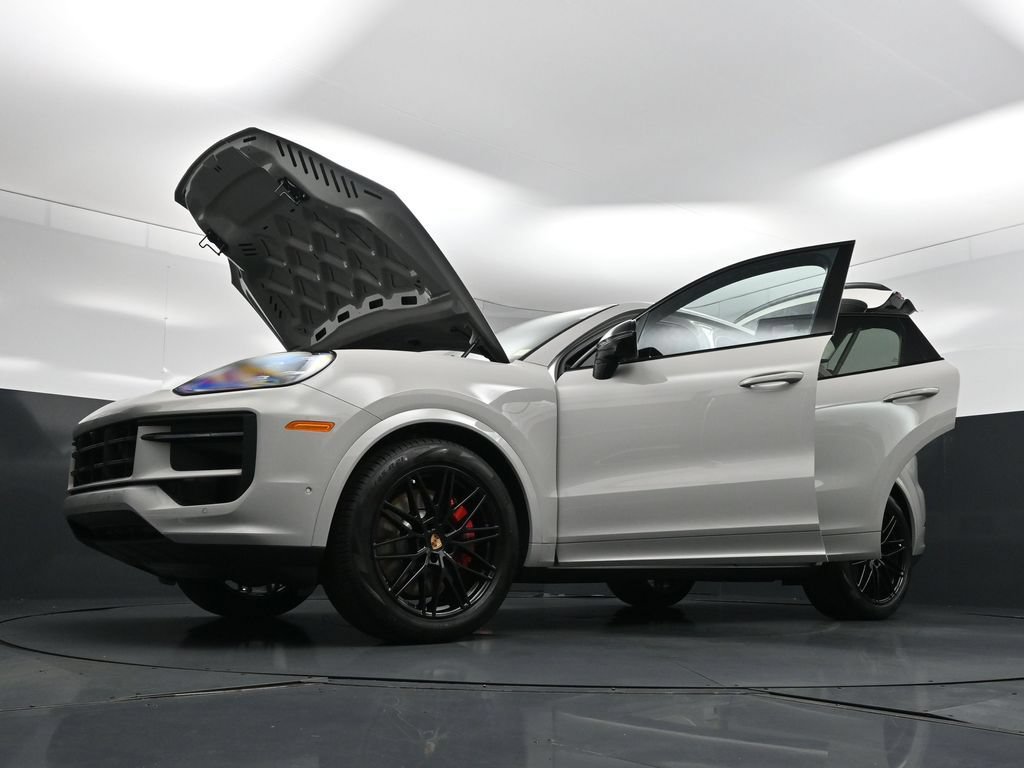 New 2026 Porsche Cayenne S AWD/4WD image 35