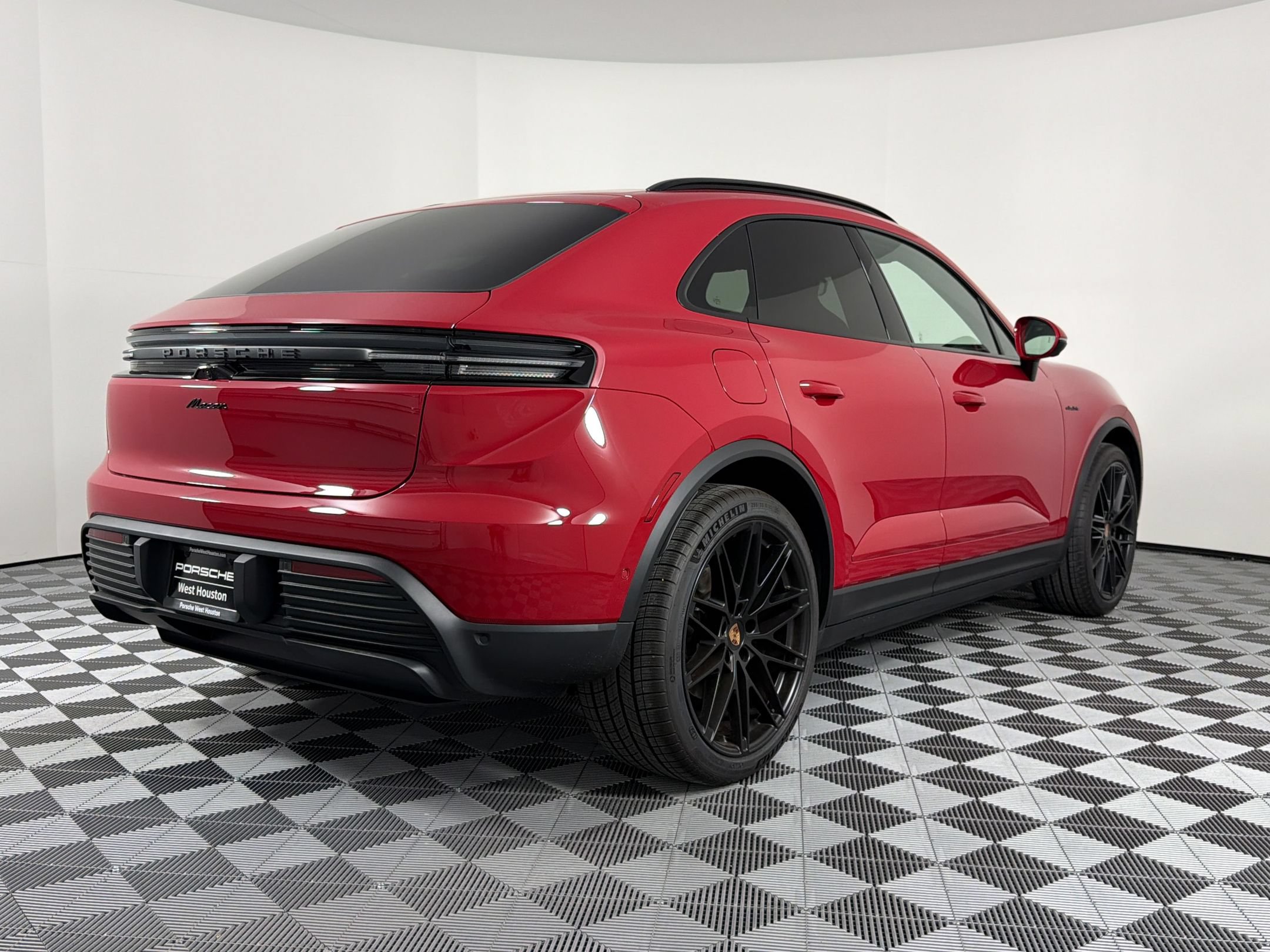 New 2026 Porsche Macan Electric RWD image 9
