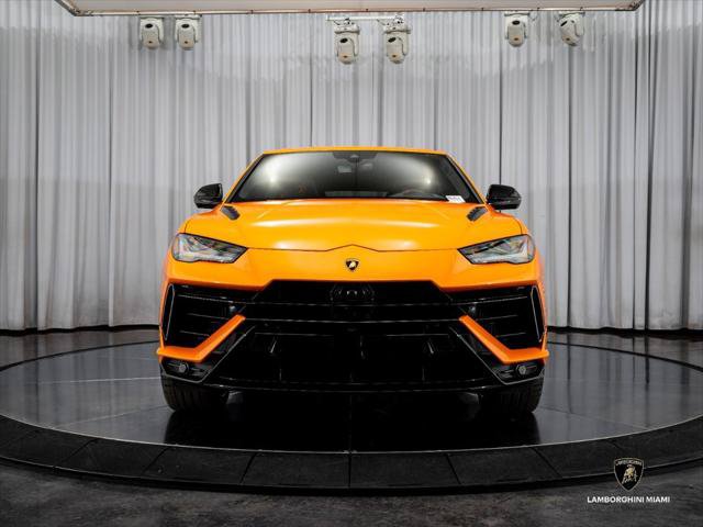 Used 2024 Lamborghini Urus S AWD/4WD image 2