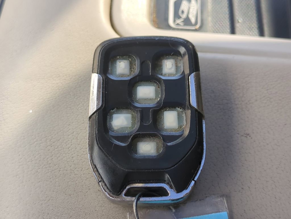 Used 2018 GMC Yukon XL Denali w/ Open Road Package image 33