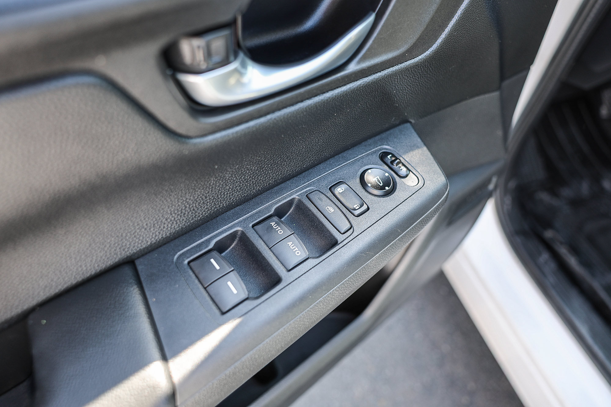 Certified 2025 Honda CR-V EX image 11