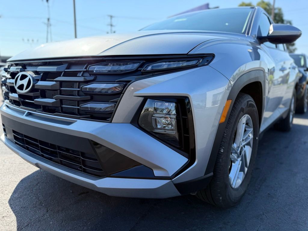 Used 2025 Hyundai Tucson SE image 29