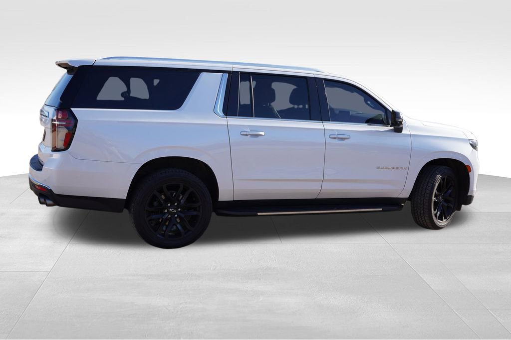 Used 2021 Chevrolet Suburban Premier w/ Premium Package AWD/4WD image 4