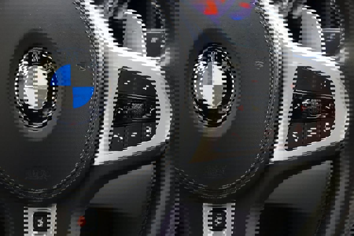 Used 2019 BMW M850i xDrive M850i xDrive w/ Comfort Seating Package image 28