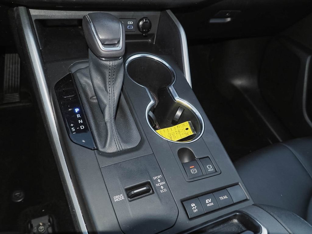 Used 2022 Toyota Highlander XLE image 15