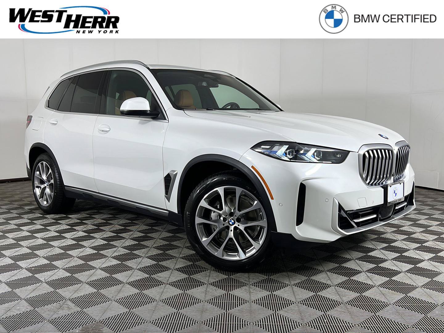 Used 2024 BMW X5 xDrive40i w/ Premium Package AWD/4WD image 1