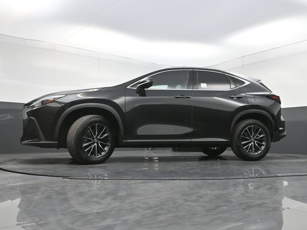 Used 2024 Lexus NX 250 FWD w/ Towing Package (2000 Lbs) image 26