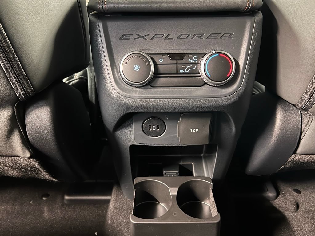 New 2026 Ford Explorer Active w/ Active Comfort Package AWD/4WD image 32