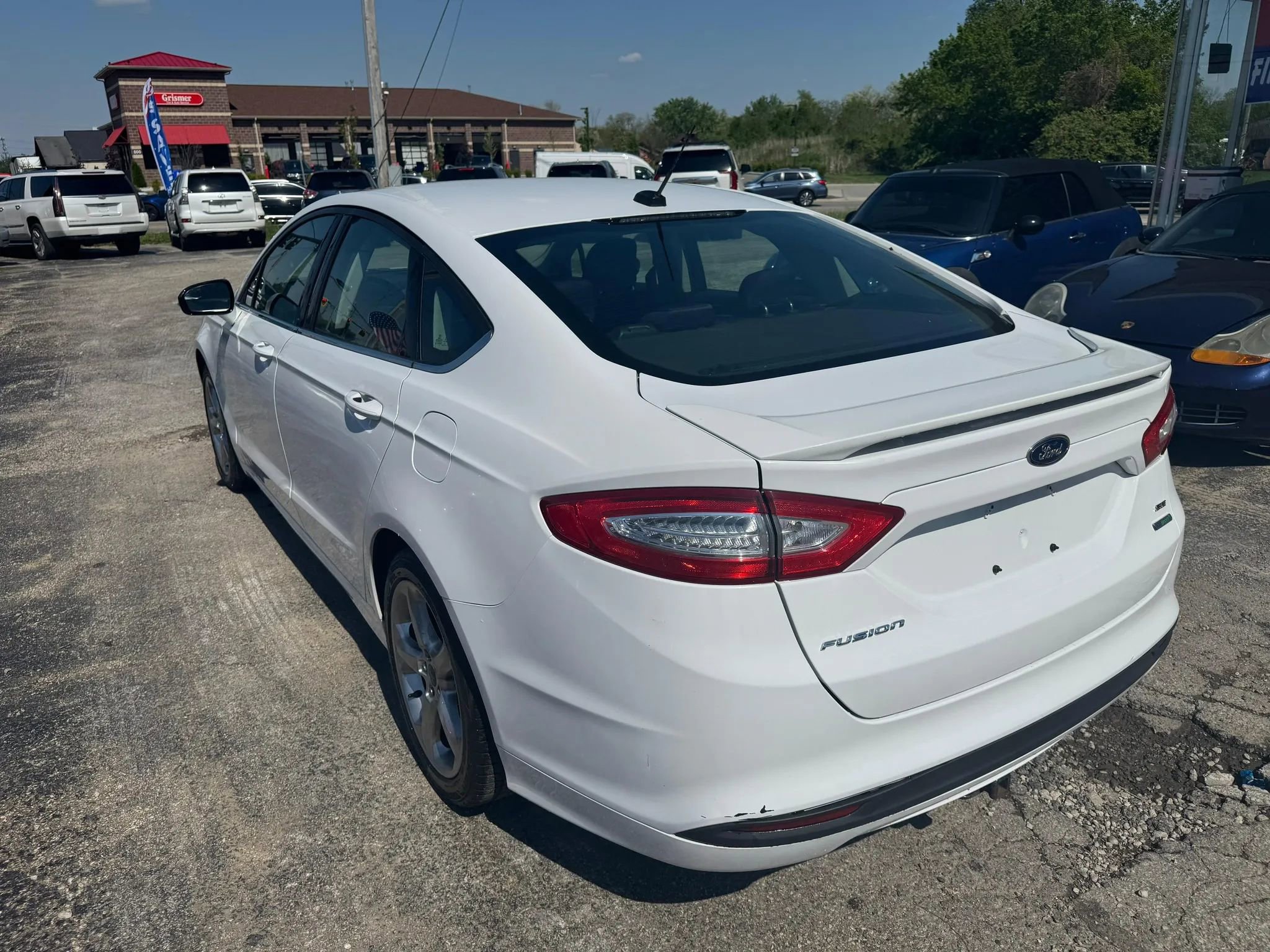 Used 2014 Ford Fusion SE w/ Equipment Group 201A FWD image 4