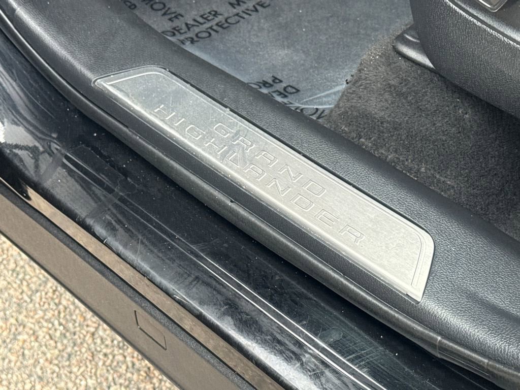 Used 2024 Toyota Grand Highlander Limited image 50