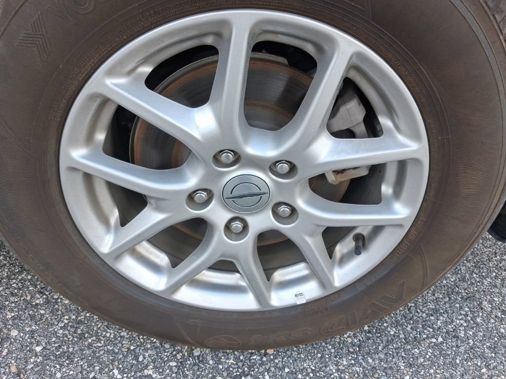 Used 2025 Chrysler Pacifica Select FWD image 13