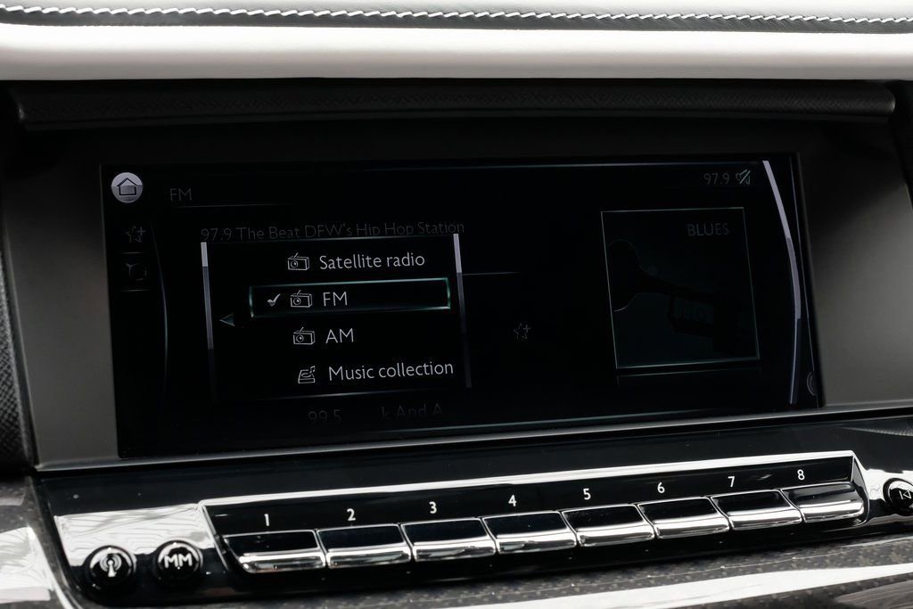 Used 2022 Rolls-Royce Cullinan Black Badge image 23