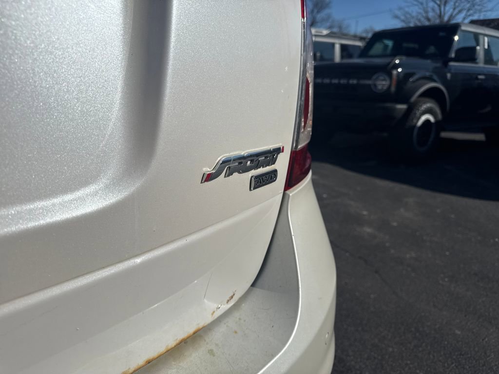 Used 2011 Ford Edge Sport w/ Canadian Touring Pkg image 11