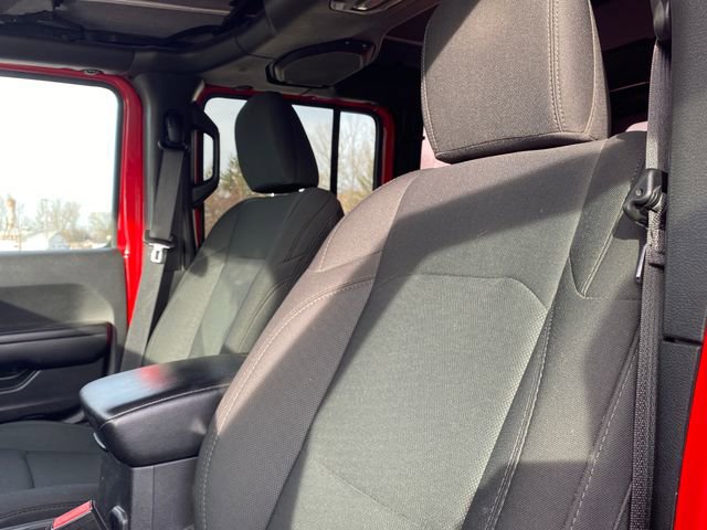 Used 2021 Jeep Wrangler Unlimited Sport image 13