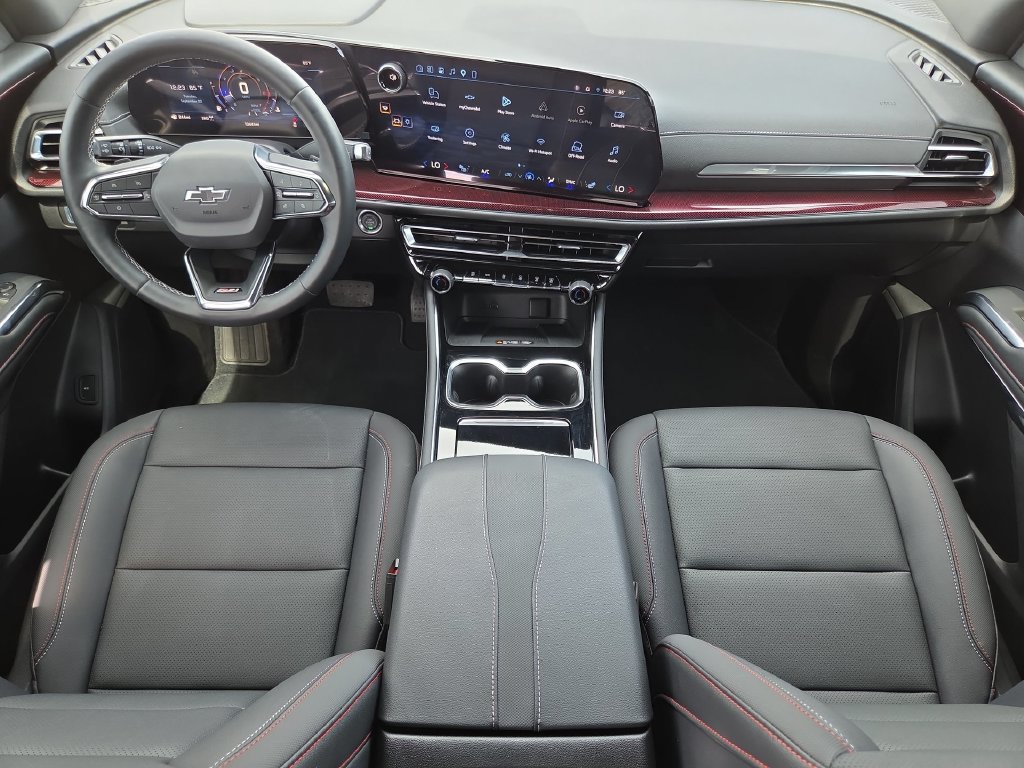 Used 2026 Chevrolet Traverse Z71 AWD/4WD image 14
