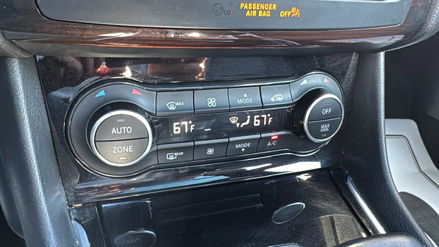 Used 2018 INFINITI QX30 Premium w/ Technology Package image 33