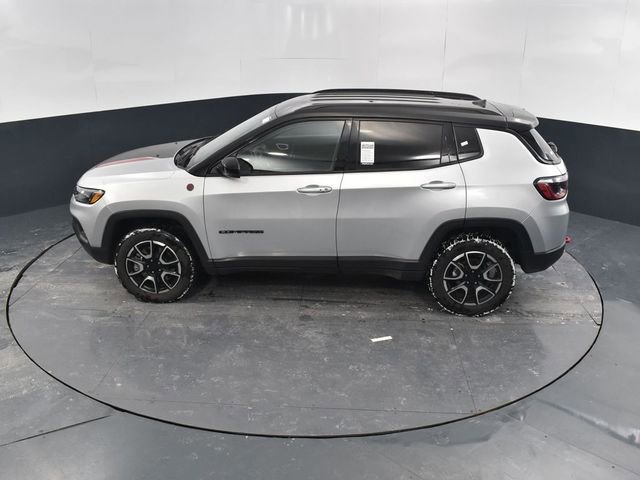 Used 2024 Jeep Compass Trailhawk image 36