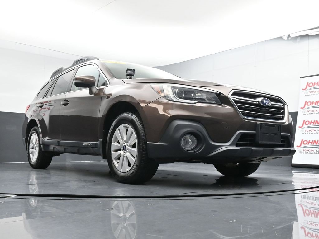 Used 2019 Subaru Outback 2.5i Premium image 18