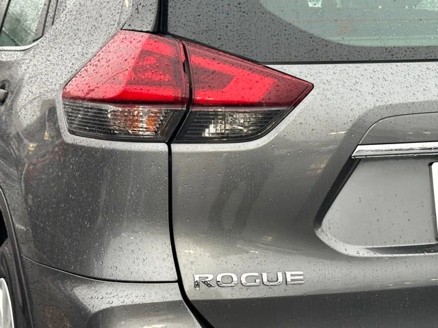 Used 2018 Nissan Rogue S image 14