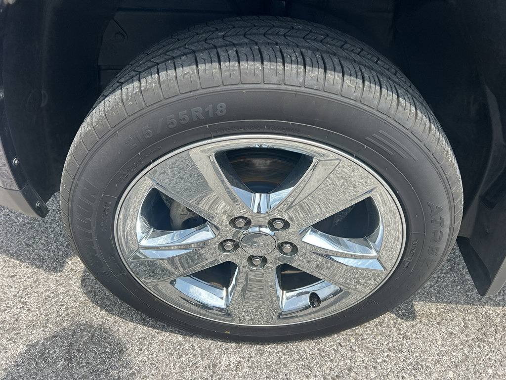 Used 2014 Jeep Compass Latitude FWD image 10